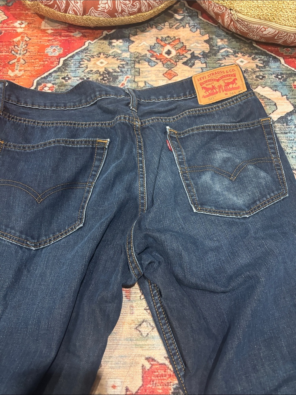 Levi's Men's Dark Blue Denim Jeans with Classic Back Pockets